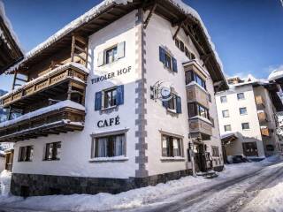 01. Catered chalet Tirolerhof Serfaus Aanzicht grote groepen