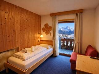 08. Catered chalet Neidia Selva Wolkenstein Eenpersoonskamer