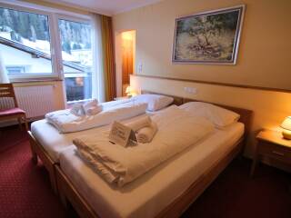 10. Catered chalet Hans St. Anton Tweepersoonskamer