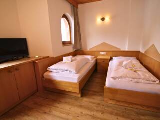 11. Catered chalet Gretl Serfaus Tweepersoonskamer