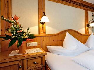 12. Catered chalet Romantik Soelden Tweepersoonskamer 1