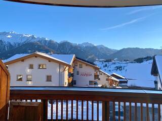 18. Catered chalet Elfriede Fiss Inclusief balkon uitzicht