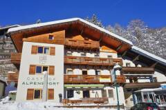 01. Catered chalet Alpensport Saalbach Hinterglemm Aanzicht Snow